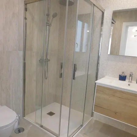 Modern And Cosy Close To The Appartement *