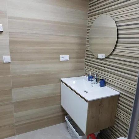 Modern And Cosy Close To The Appartement *