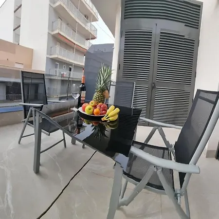 Modern And Cosy Close To The Apartment *