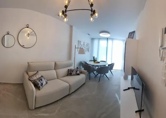 Apartment Modern And Cosy Close To The