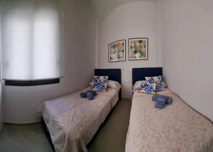 Modern And Cosy Close To The Apartment *